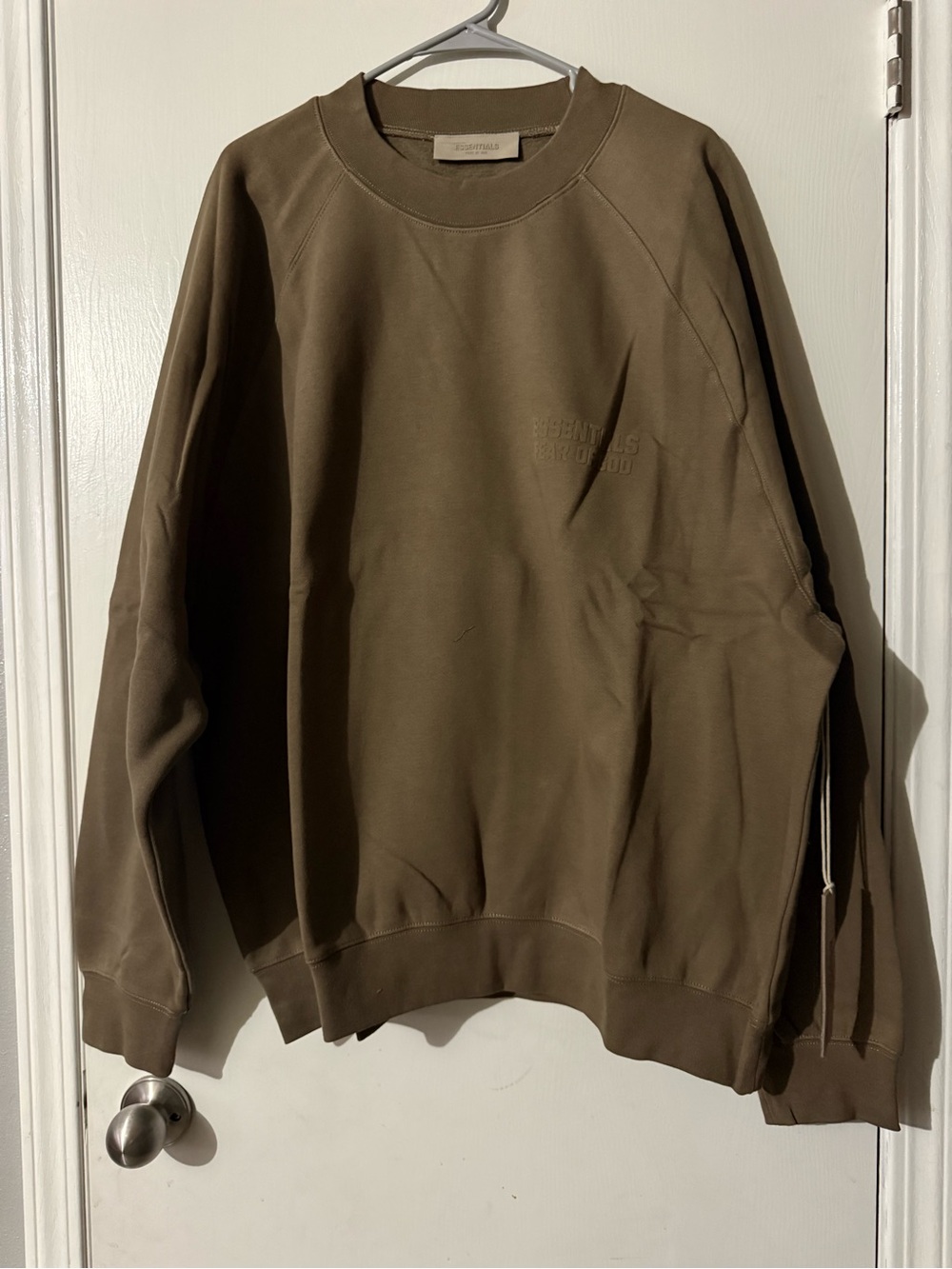Fear of God Essentials Men’s Crewneck Sweatshirt in Wood XL